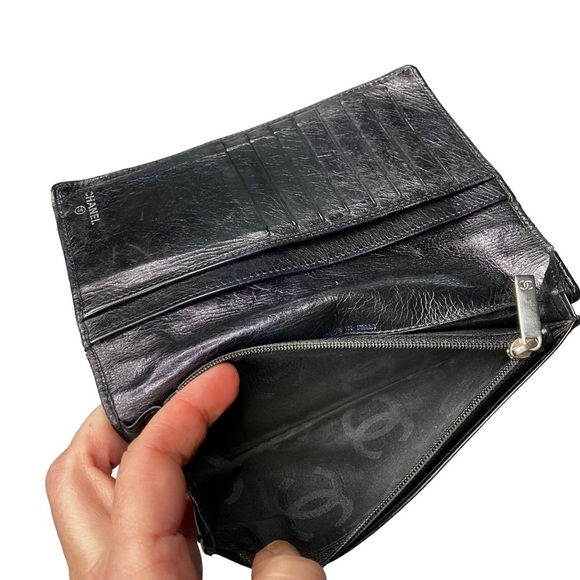Authentic CHANEL Cambon Black Quilted Lambskin Leather & Black CC Long Wallet - Picture 9 of 16